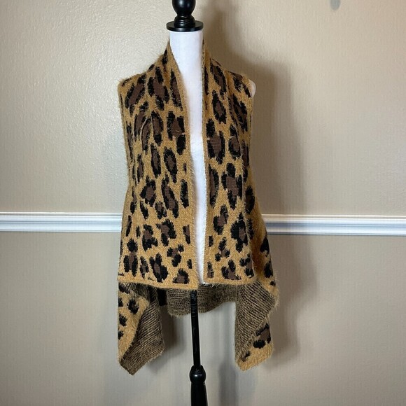 Leopard Cheetah Women SZ OS Poncho Jungle Fuzzy Knit Soft Wrap Cozy Cardigan U3 - Picture 3 of 11
